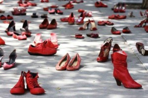 femminicidio-scarpe-rosse