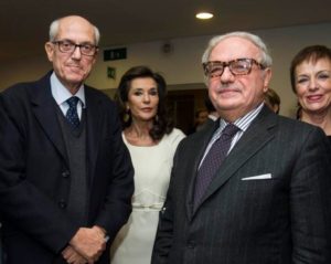 Foto: Francesco Paolo Tronca con il Presidente IEA Achille Colombo Clerici, Patrizia Signorini e Claudia Buccellati